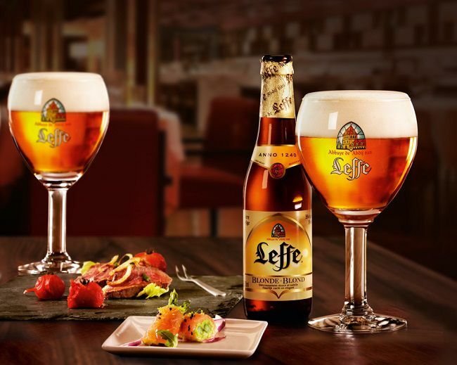THƯỞNG BIA SÀNH ĐIỆU CÙNG LEFFE VÀNG - NÂU TẠI SHOP RƯỢU ĐÔNG THU